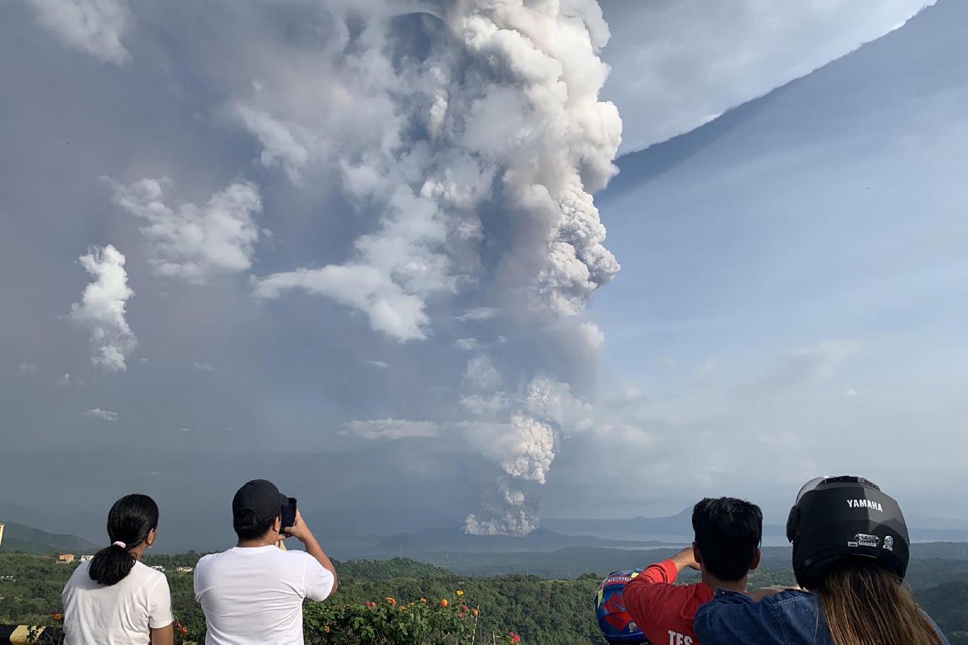 Taal Yanardağı'nda ikinci patlama ile ilgili görsel sonucu