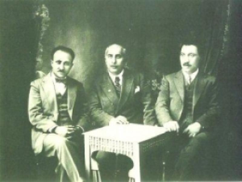 Kâmuran, Süreyya ve Celadet Ali Bedirhan.jpg