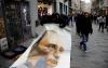 İstiklal Caddesi nde Putin gerilimi Posterler 'izin alınmadığı' gerekçesiyle toplatıldı